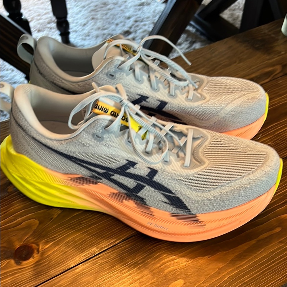 ASICS SuperBlast 2 Paris 11.5